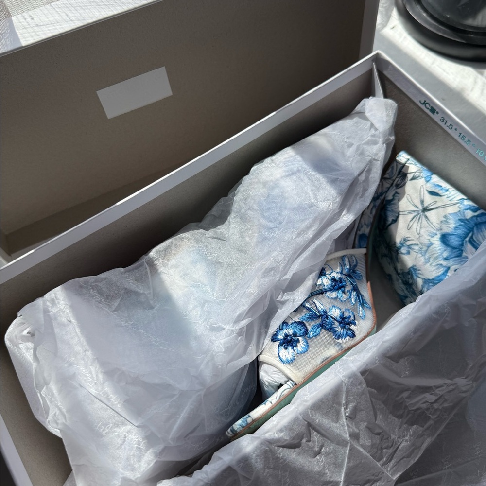 SOLD - Picture 7 of 9